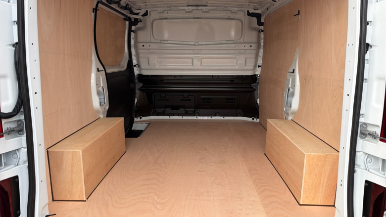 Renault Trafic Swb Diesel SL30 Blue dCi 150 Advance [Safety] Van EAG9